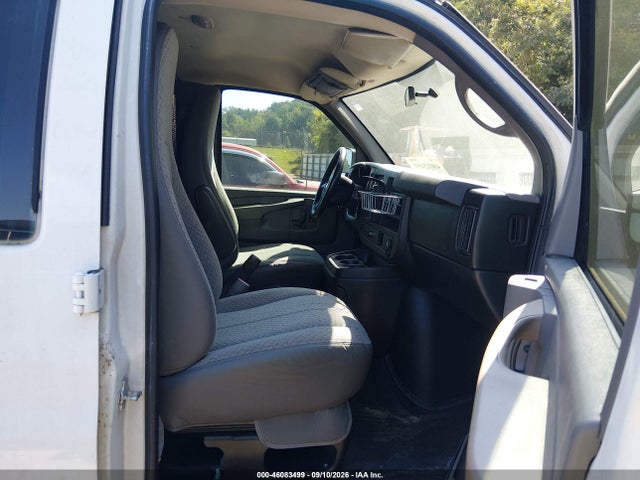 46083499 :رقم المزاد ، 1GCWGFCA3B1135791 vin ، 2011 Chevrolet Express 2500 Work Van مزاد بيع