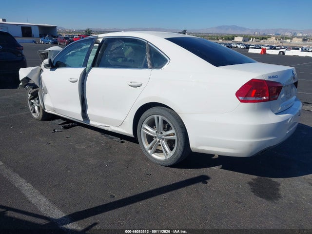 46083512 :رقم المزاد ، 1VWBV7A30FC057749 vin ، 2015 Volkswagen Passat 2.0l Tdi Se مزاد بيع
