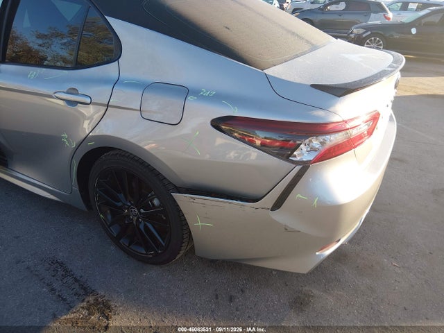 Продажа на аукционе авто 2021 Toyota Camry Xse Hybrid, vin: 4T1K31AK5MU028229, номер лота: 46083531