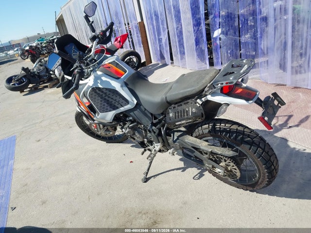 Ducati Desert X 2023 ZDMXANDT4PB003161 Image 3