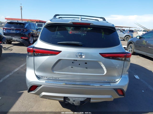 2021 Toyota Highlander Platinum მანქანა იყიდება აუქციონზე, vin: 5TDFZRAH1MS085118, აუქციონის ნომერი: 46083558
