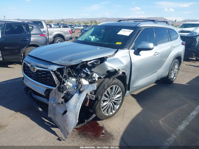 2021 Toyota Highlander Platinum მანქანა იყიდება აუქციონზე, vin: 5TDFZRAH1MS085118, აუქციონის ნომერი: 46083558