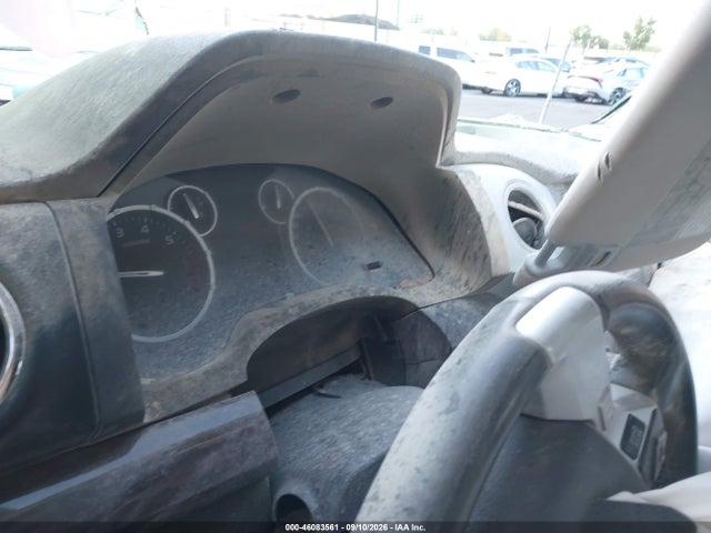 Продажа на аукционе авто 2017 Toyota Tundra Limited 5.7l V8, vin: 5TFFY5F12HX213969, номер лота: 46083561