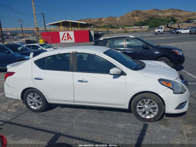 2018 Nissan Versa 1.6 Sv მანქანა იყიდება აუქციონზე, vin: 3N1CN7AP3JL801502, აუქციონის ნომერი: 46083578