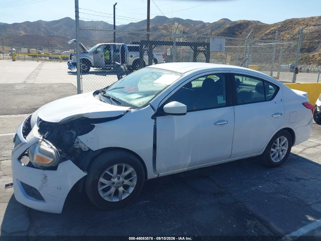 2018 Nissan Versa 1.6 Sv მანქანა იყიდება აუქციონზე, vin: 3N1CN7AP3JL801502, აუქციონის ნომერი: 46083578