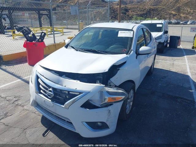 2018 Nissan Versa 1.6 Sv მანქანა იყიდება აუქციონზე, vin: 3N1CN7AP3JL801502, აუქციონის ნომერი: 46083578