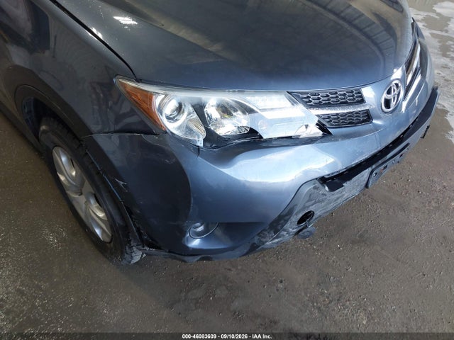Toyota RAV4 LE 2014 JTMBFREV6ED089430 Image 18