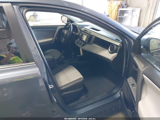 Toyota RAV4 LE 2014 JTMBFREV6ED089430 Image 5