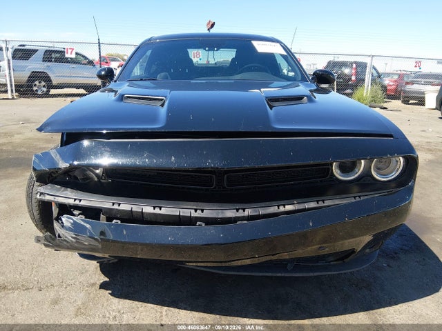 Продажа на аукционе авто 2023 Dodge Challenger Sxt Awd, vin: 2C3CDZGG0PH587531, номер лота: 46083647
