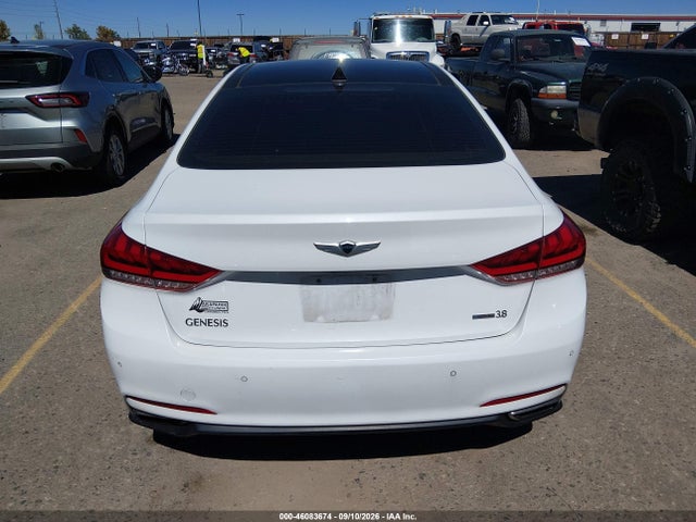 Продаж на аукціоні авто 2015 Hyundai Genesis 3.8, vin: KMHGN4JE2FU071215, номер лоту: 46083674