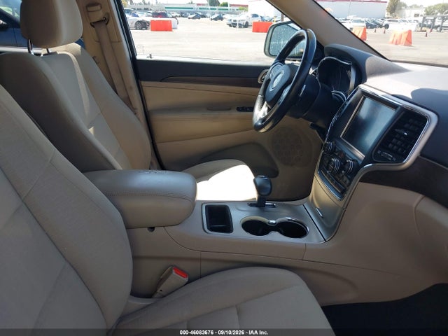 Продажа на аукционе авто 2015 Jeep Grand Cherokee Laredo, vin: 1C4RJFAG8FC208105, номер лота: 46083676