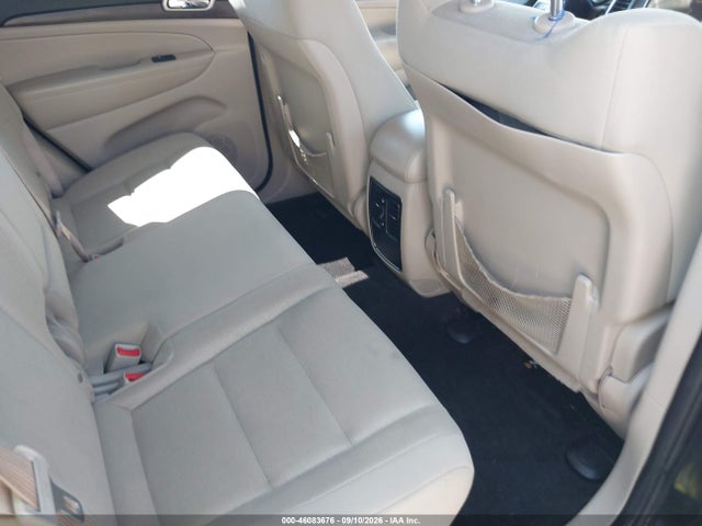Продажа на аукционе авто 2015 Jeep Grand Cherokee Laredo, vin: 1C4RJFAG8FC208105, номер лота: 46083676