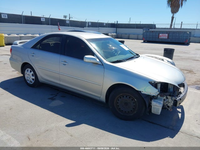 2005 Toyota Camry Le მანქანა იყიდება აუქციონზე, vin: 4T1BE32K35U025805, აუქციონის ნომერი: 46083711