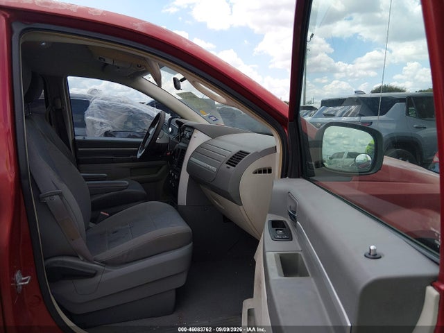 2008 Dodge Grand Caravan Sxt მანქანა იყიდება აუქციონზე, vin: 2D8HN54P58R131243, აუქციონის ნომერი: 46083762