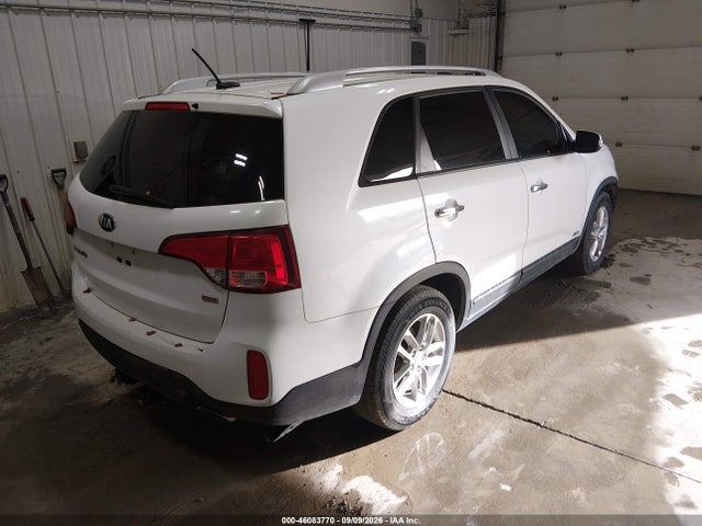 KIA Sorento Lx V6 2015 5XYKTDA73FG581550 Image 4