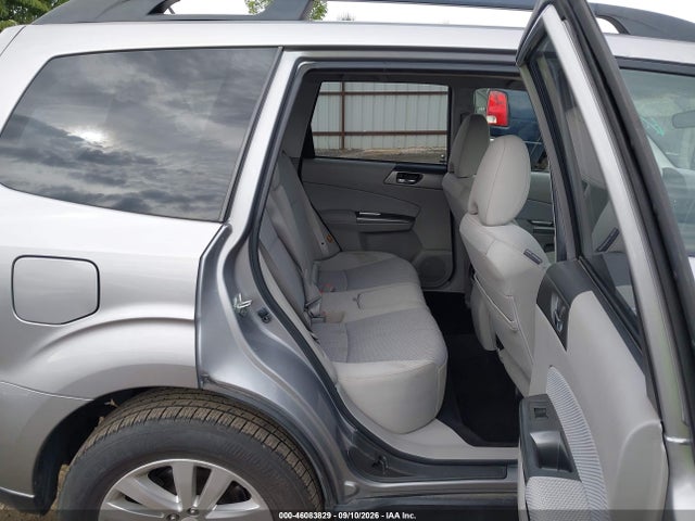 46083829 :رقم المزاد ، JF2SHADC4BH758263 vin ، 2011 Subaru Forester 2.5x Premium مزاد بيع