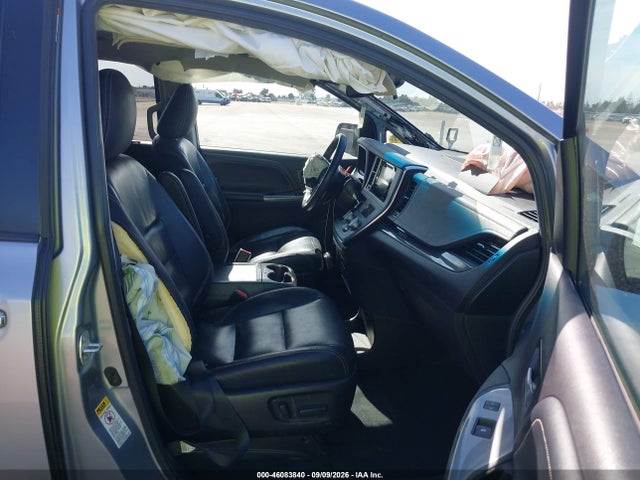 2016 Toyota Sienna Se Premium 8 Passenger მანქანა იყიდება აუქციონზე, vin: 5TDXK3DC0GS756529, აუქციონის ნომერი: 46083840
