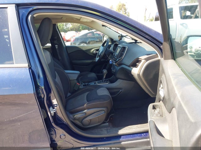 1C4PJLAB4GW307935 Jeep Cherokee Sport