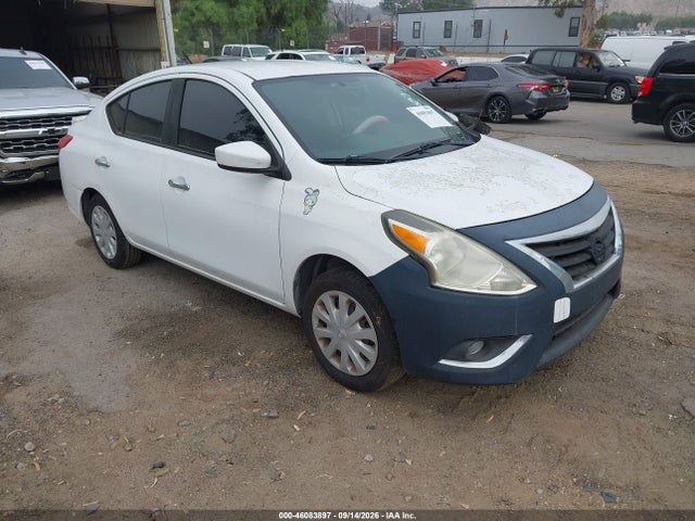 2015 3N1CN7AP1FL831508 main image