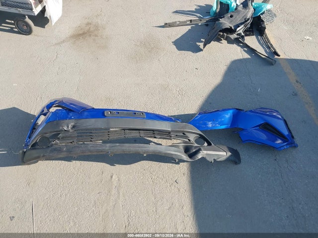 NMTKHMBX8JR001333 Toyota C-hr Xle Premium