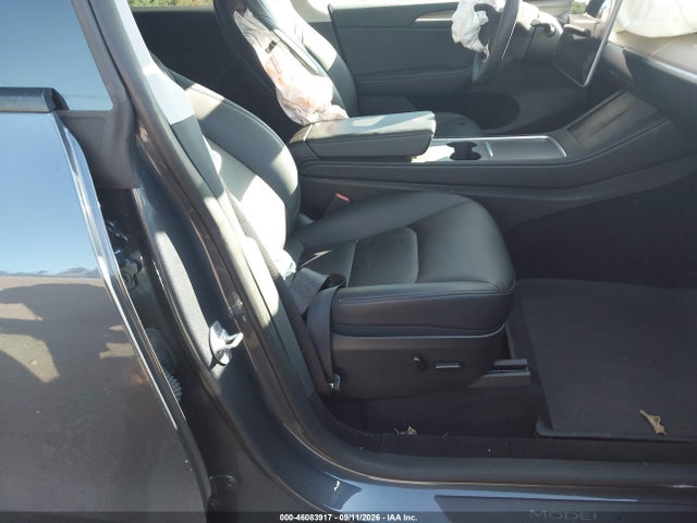 2023 Tesla Model Y Awd/long Range Dual Motor All-wheel Drive მანქანა იყიდება აუქციონზე, vin: 7SAYGDEE2PA075708, აუქციონის ნომერი: 46083917
