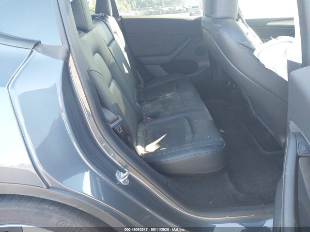 2023 Tesla Model Y Awd/long Range Dual Motor All-wheel Drive მანქანა იყიდება აუქციონზე, vin: 7SAYGDEE2PA075708, აუქციონის ნომერი: 46083917