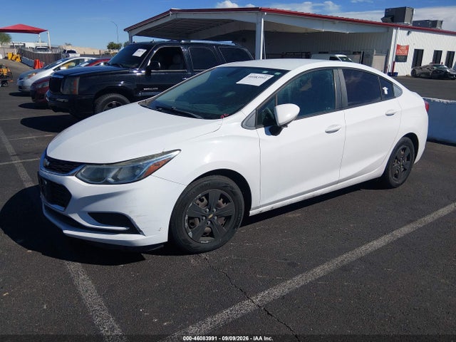 Chevrolet Cruze Ls Auto 2017 1G1BC5SM3H7125759 Image 2