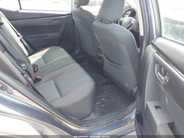 46084009 :رقم المزاد ، 5YFBURHE4JP841585 vin ، 2018 Toyota Corolla Le مزاد بيع