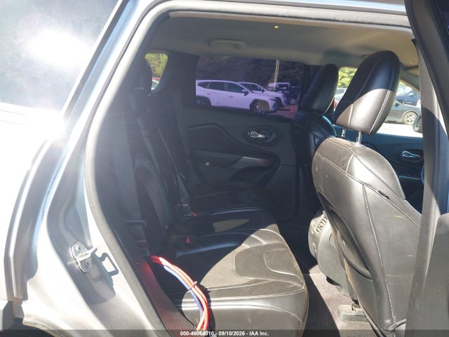 Продаж на аукціоні авто 2019 Jeep Cherokee Latitude Plus Fwd, vin: 1C4PJLLB0KD151331, номер лоту: 46084010