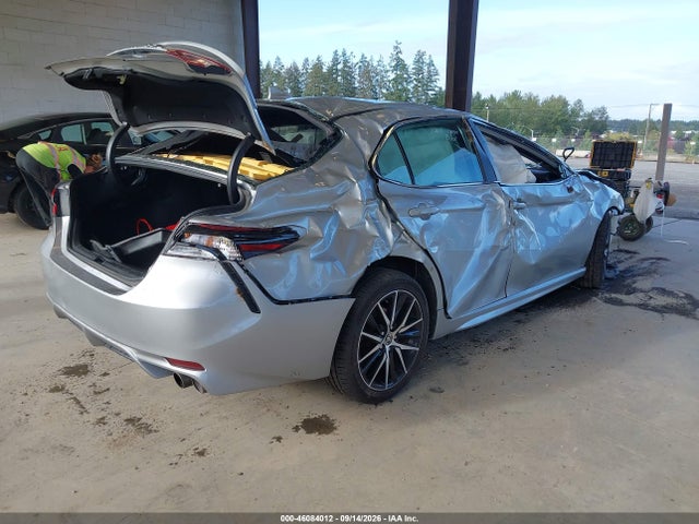 4T1G11AK0MU413404 Toyota CAMRY SE