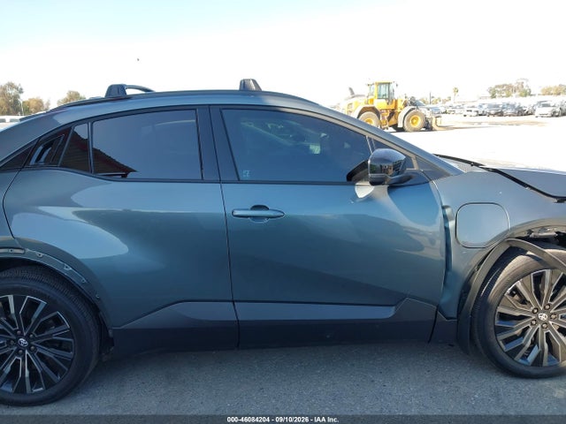 Продаж на аукціоні авто 2026 Toyota C-hr Xse, vin: JTMAAAAD1TJ009894, номер лоту: 46084204