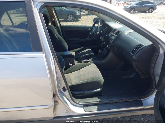 46084244 :رقم المزاد ، 1HGCM56425A164037 vin ، 2005 Honda Accord 2.4 Lx مزاد بيع