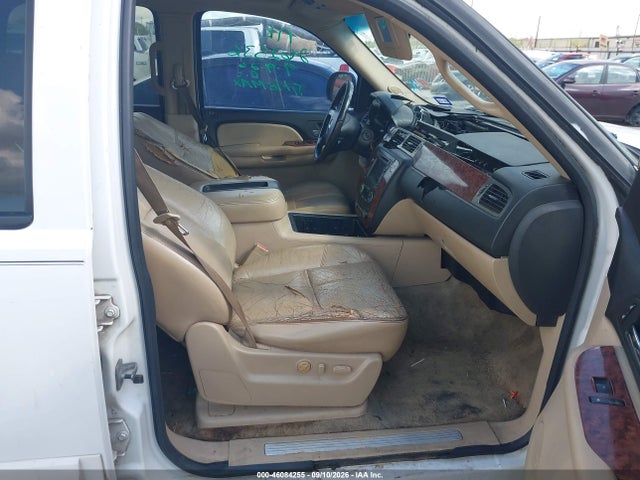 46084255 :رقم المزاد ، 1GNFC13007R262536 vin ، 2007 Chevrolet Tahoe Ltz مزاد بيع