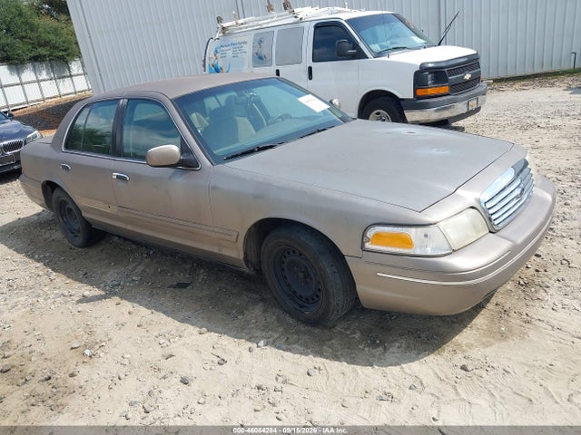 Продажа на аукционе авто 2001 Ford Crown Victoria, vin: 2FAFP73W41X179361, номер лота: 46084284