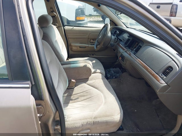 Aukcja sprzedaży 2001 Ford Crown Victoria, vin: 2FAFP73W41X179361, numer aukcji: 46084284
