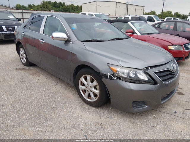 2011 Toyota Camry Le მანქანა იყიდება აუქციონზე, vin: 4T1BF3EK1BU208172, აუქციონის ნომერი: 46084306