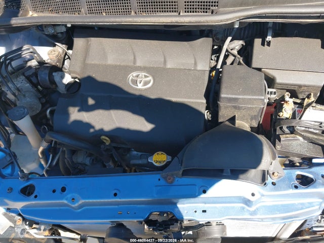 5TDYK3DC2GS739266 Toyota Sienna Xle 8 Passenger