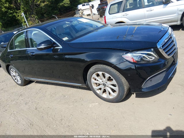 Продаж на аукціоні авто 2018 Mercedes-benz E 300 4matic, vin: WDDZF4KB0JA306872, номер лоту: 46084434
