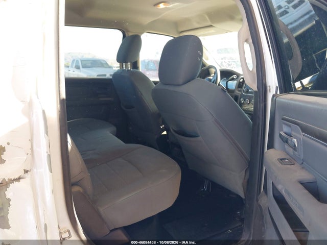 46084438 :رقم المزاد ، 3C6UR5HL2DG526478 vin ، 2013 Ram 2500 Tradesman مزاد بيع