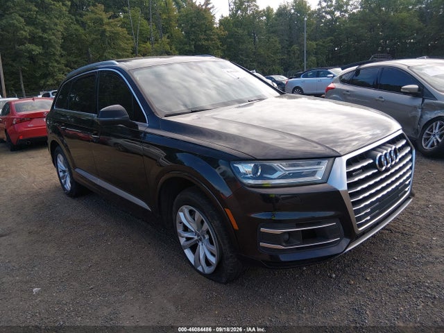46084486 :رقم المزاد ، WA1AHAF77HD042431 vin ، 2017 Audi Q7 2.0t Premium مزاد بيع