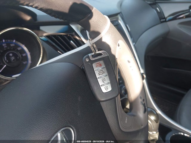 2013 Hyundai Sonata Limited მანქანა იყიდება აუქციონზე, vin: 5NPEC4AC6DH675308, აუქციონის ნომერი: 46084529