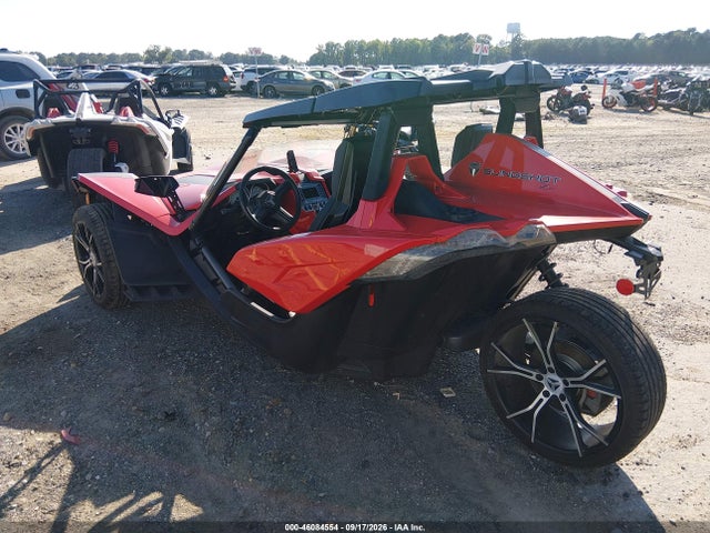 46084554 :رقم المزاد ، 57XAAPFA5F5103959 vin ، 2015 Polaris Slingshot مزاد بيع