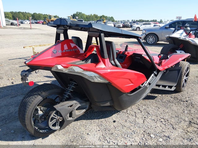 46084554 :رقم المزاد ، 57XAAPFA5F5103959 vin ، 2015 Polaris Slingshot مزاد بيع