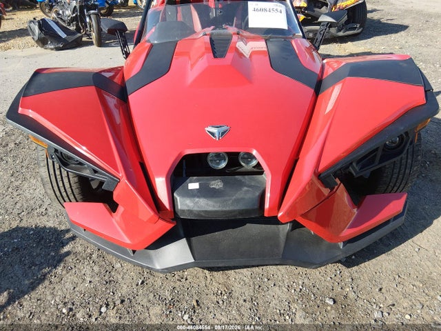 46084554 :رقم المزاد ، 57XAAPFA5F5103959 vin ، 2015 Polaris Slingshot مزاد بيع