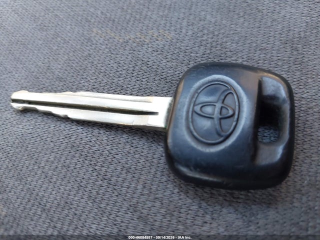 46084587 :رقم المزاد ، JTDBT123435045639 vin ، 2003 Toyota Echo مزاد بيع