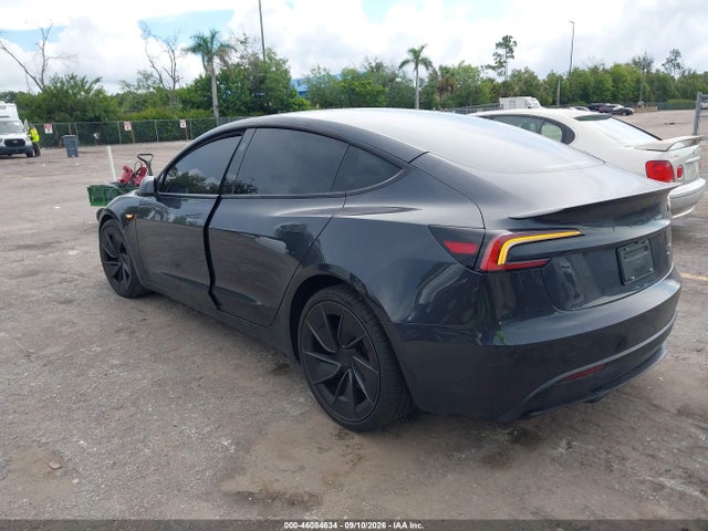 Tesla Model 3 Performance All-wheel Drive 2026 5YJ3E1ETXTF140778 Image 3