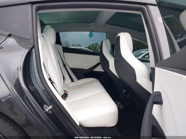 Tesla Model 3 Performance All-wheel Drive 2026 5YJ3E1ETXTF140778 Image 8