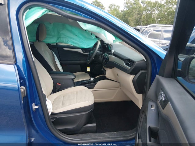 Продажа на аукционе авто 2022 Ford Escape Se, vin: 1FMCU0G65NUC04834, номер лота: 46084790