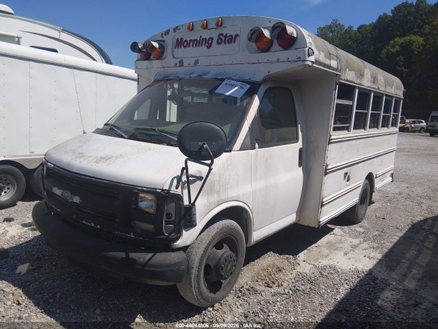 46084806 :رقم المزاد ، 1GBJG31R6Y1175703 vin ، 2000 Chevrolet Express Comm Cutaway مزاد بيع