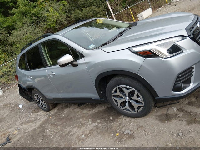 46084814 :رقم المزاد ، JF2SKADC9RH413984 vin ، 2024 Subaru Forester Premium مزاد بيع